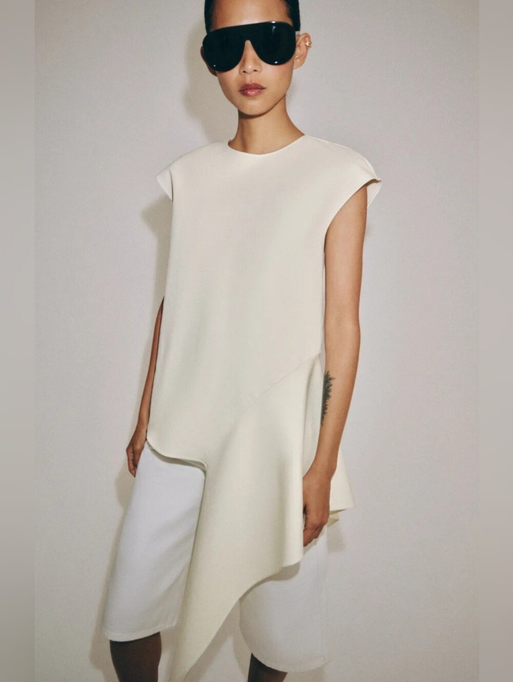 ZARA ZW COLLECTION ECRU ASYMMETRIC TOP ✨️✨️✨️